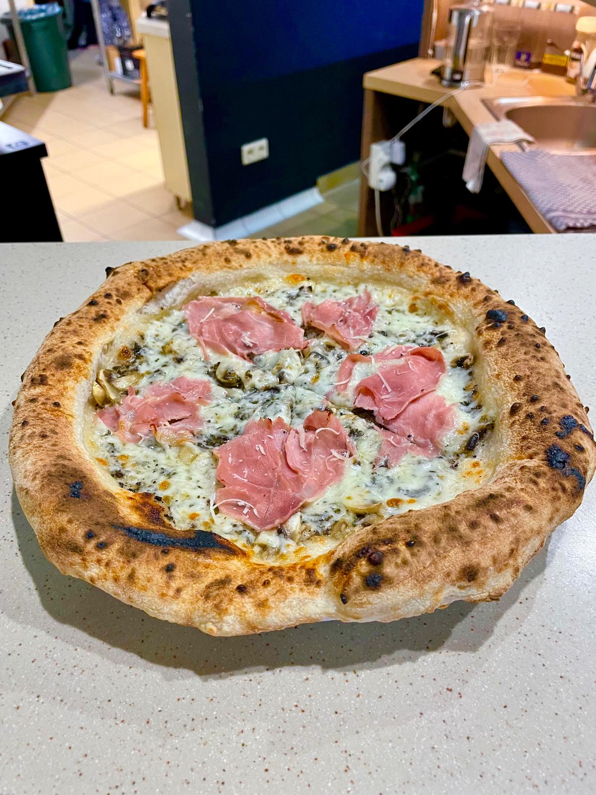 Pizza Tartufata